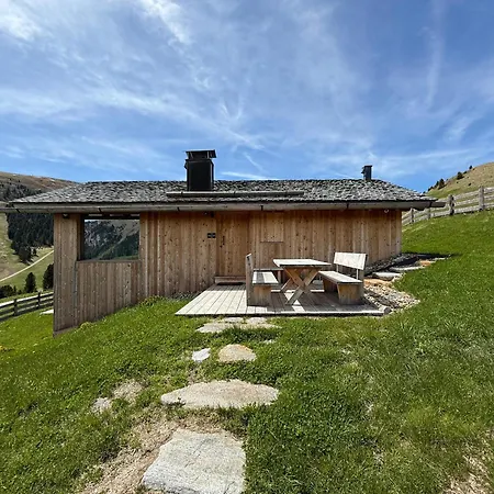 Cooper I Diamantidi - Modern Mountain In The Dolomites